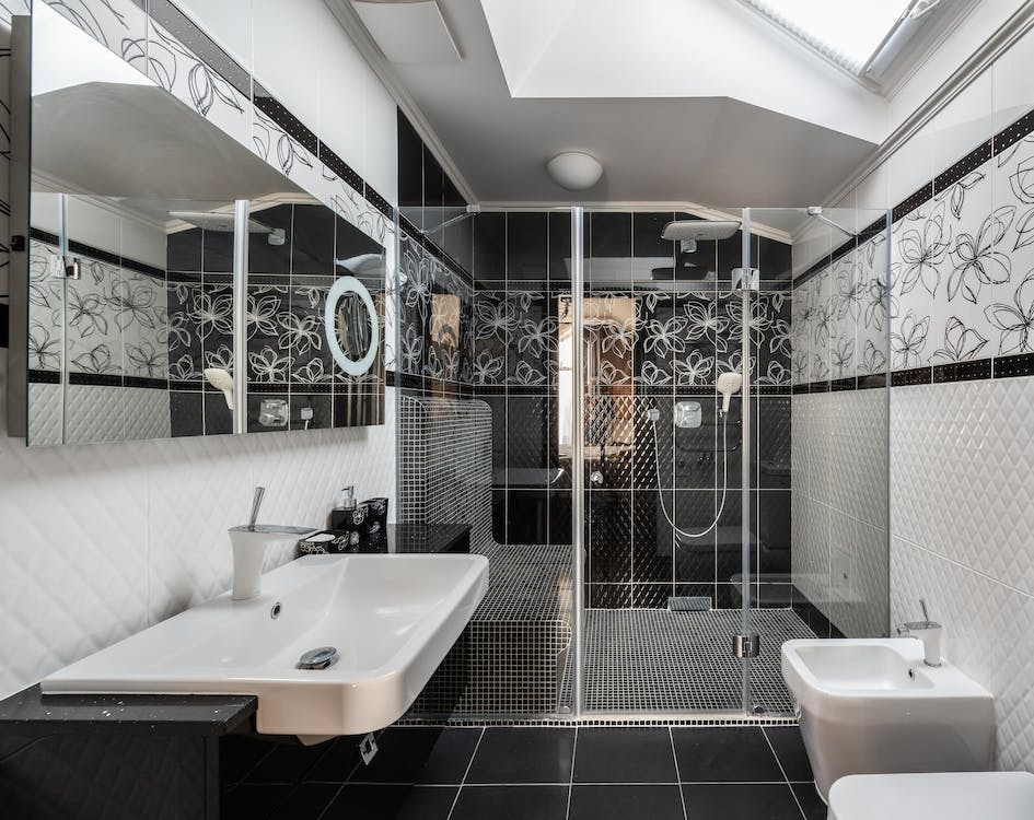 Glass shower door